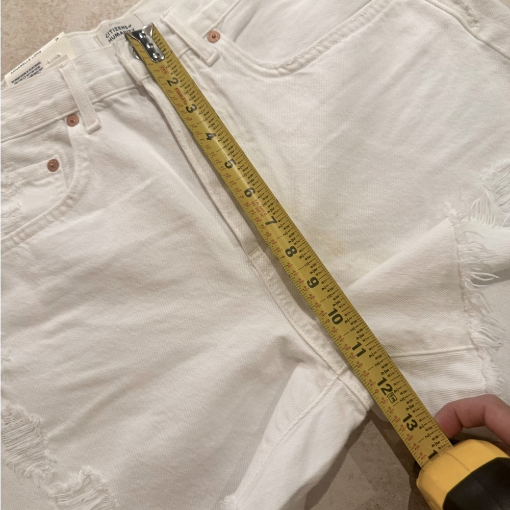 Citizen of Humanity Annabelle Denim Shorts. - Picture 11 of 12
